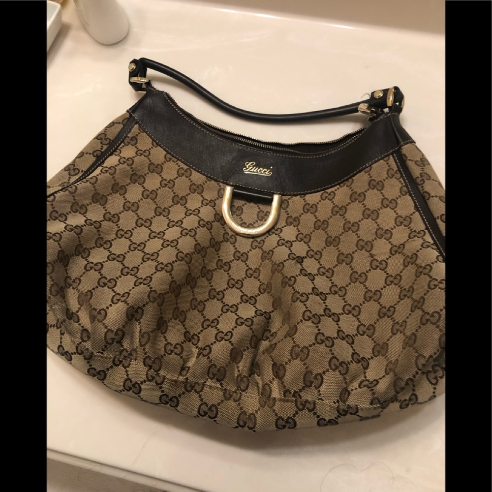 Gucci bag with matching wallet